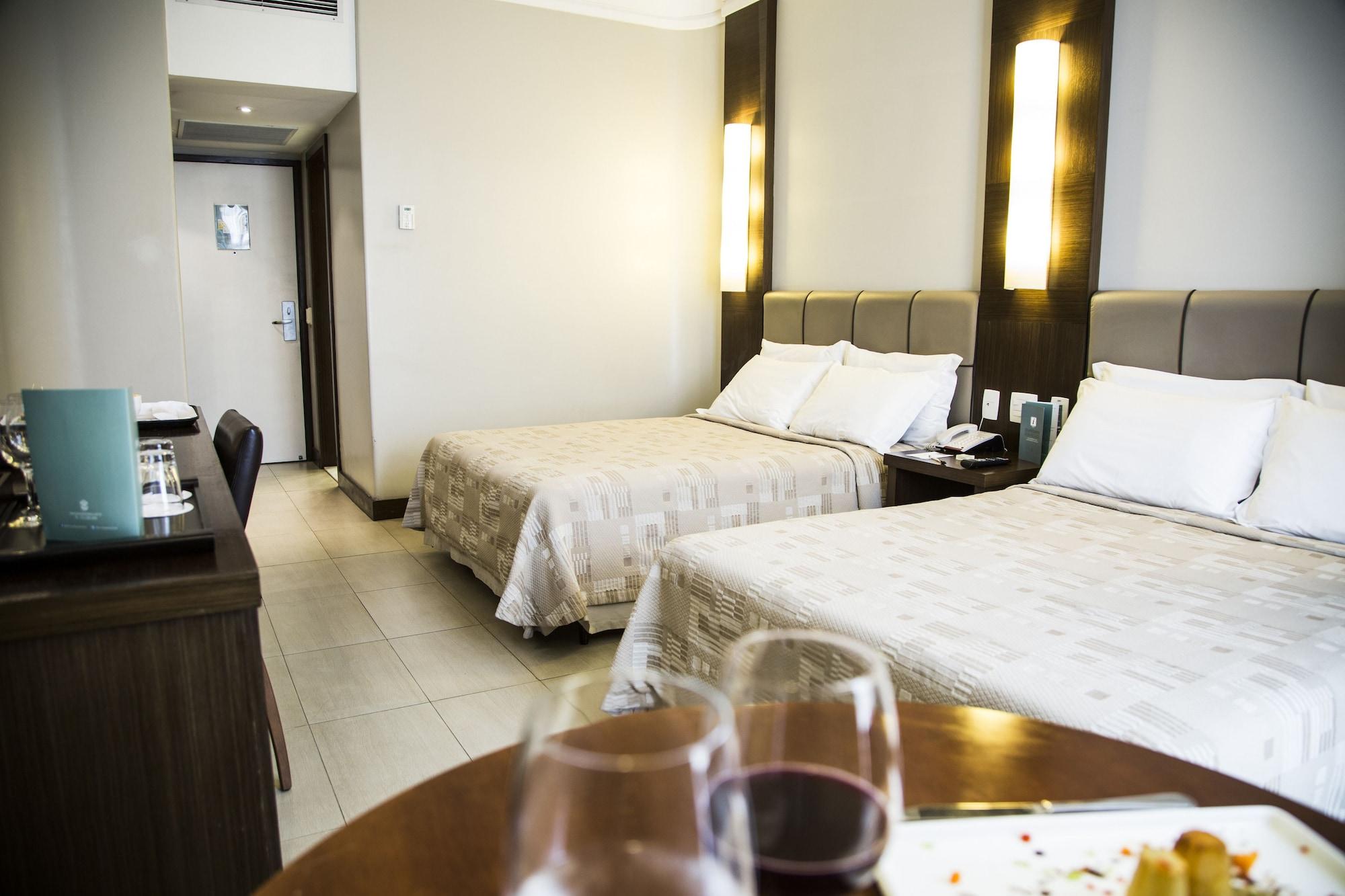 Parque Balneario Hotel Santos By Castelo Itaipava מראה חיצוני תמונה A room at the hotel
