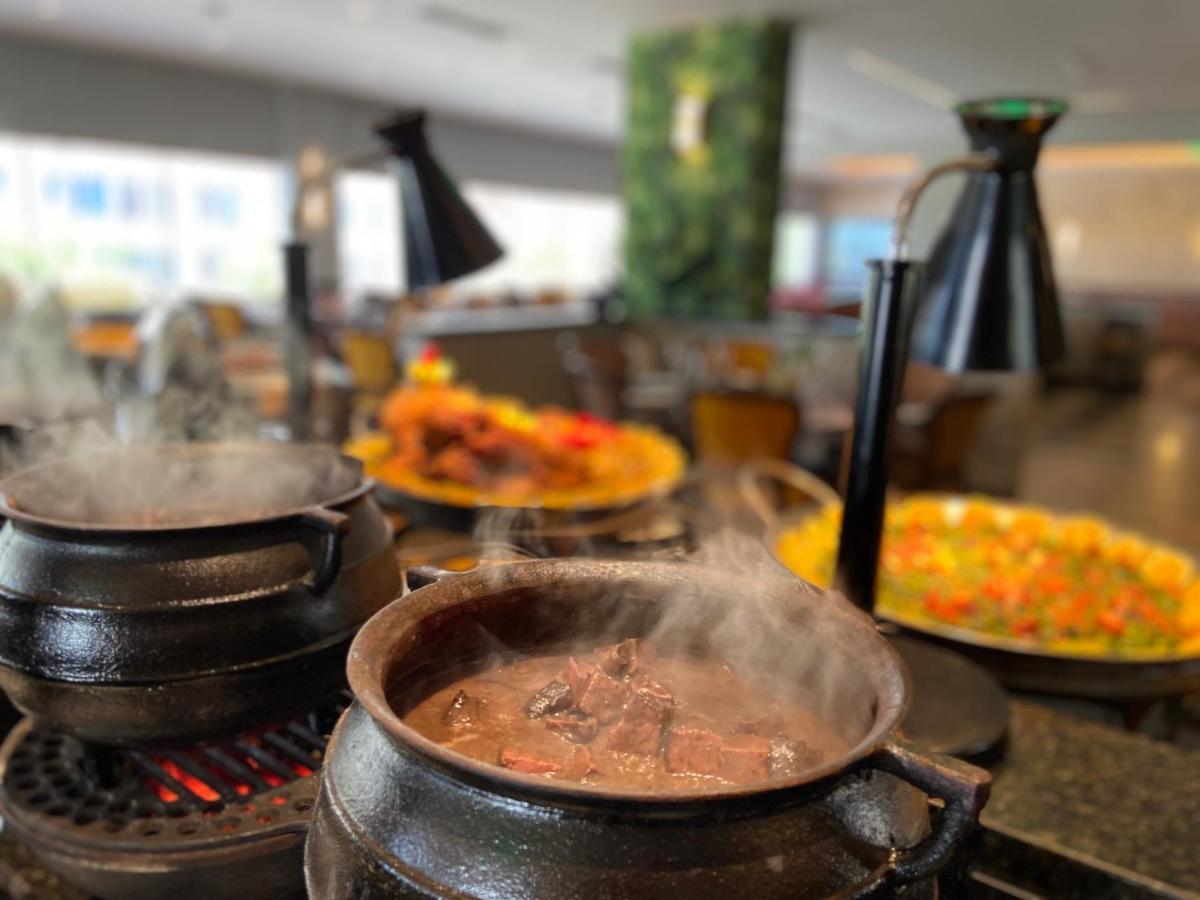 Parque Balneario Hotel Santos By Castelo Itaipava מראה חיצוני תמונה A pot of pap