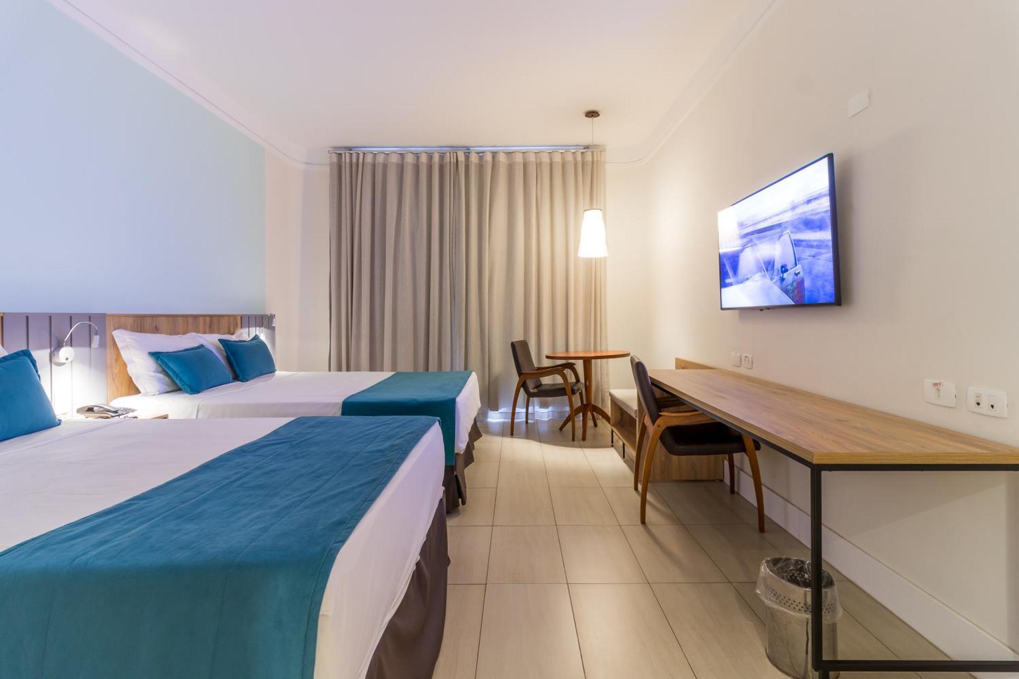 Parque Balneario Hotel Santos By Castelo Itaipava חדר תמונה A room at the hotel