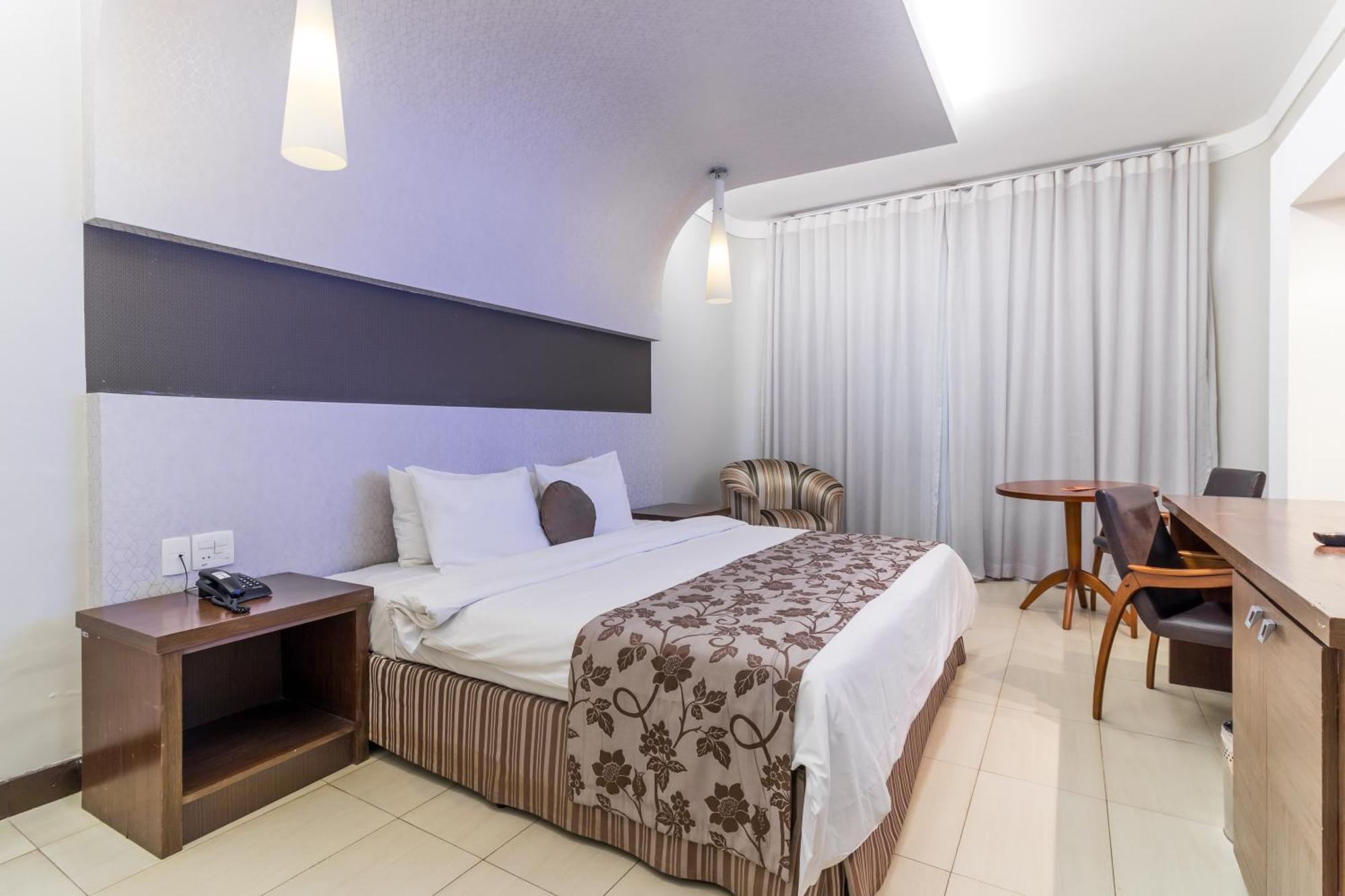Parque Balneario Hotel Santos By Castelo Itaipava חדר תמונה A room at the hotel