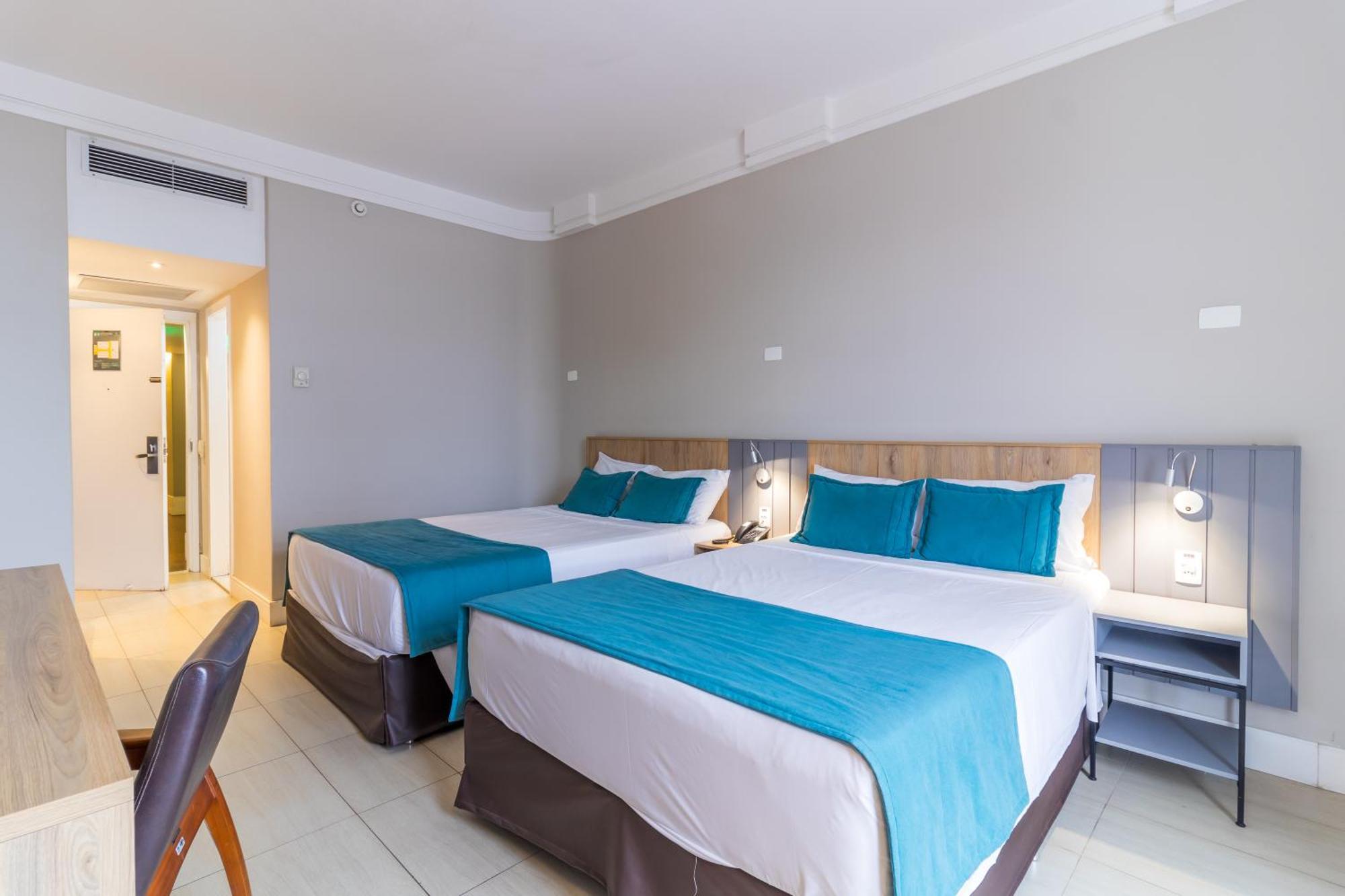 Parque Balneario Hotel Santos By Castelo Itaipava חדר תמונה A room at the hotel