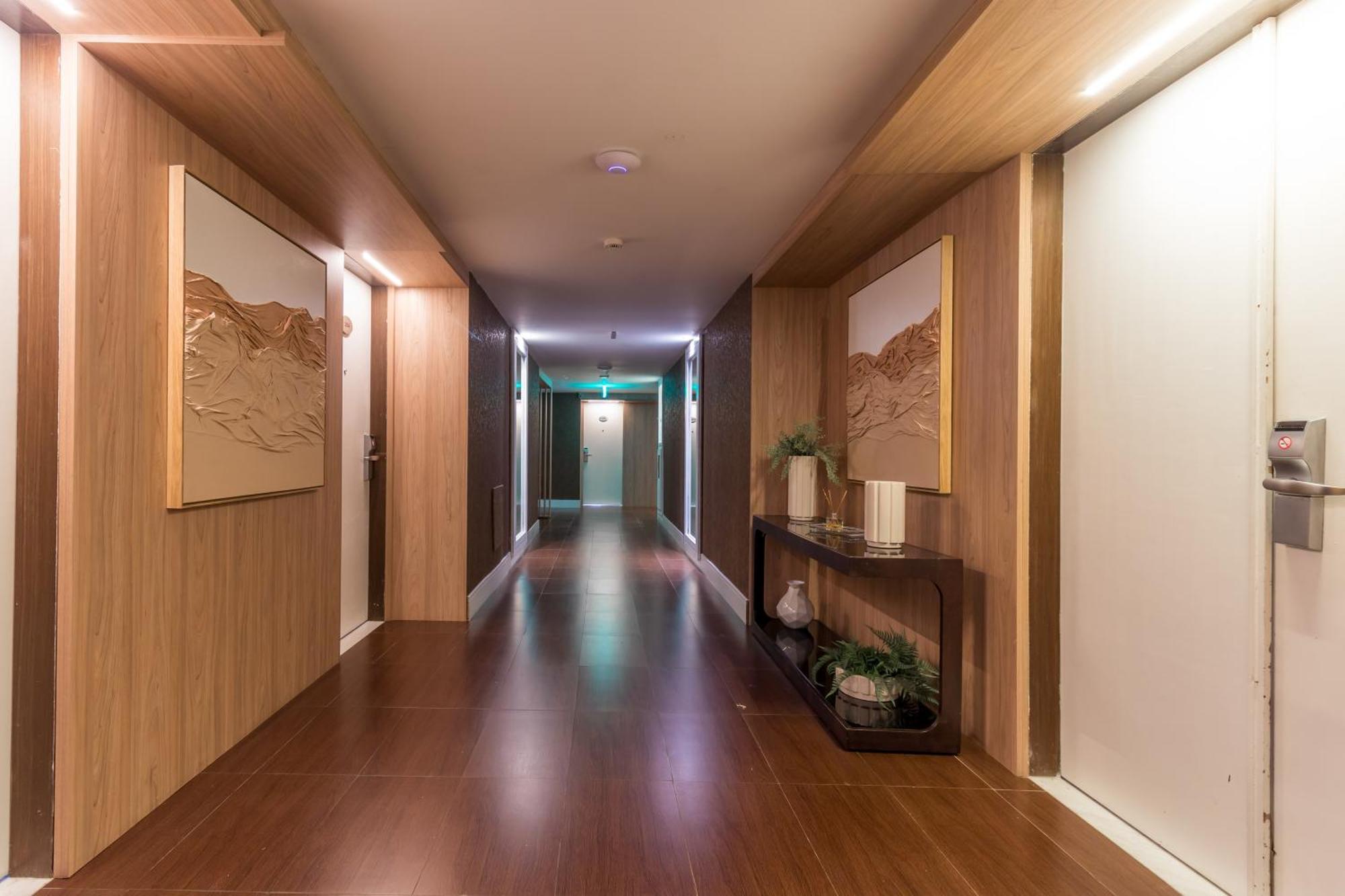 Parque Balneario Hotel Santos By Castelo Itaipava מראה חיצוני תמונה A corridor at the hotel